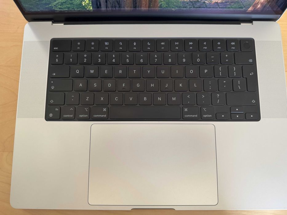 Apple MacBook Pro 16'' M1 Max 32Gb 1Tb Space Gray — миниатюра 5