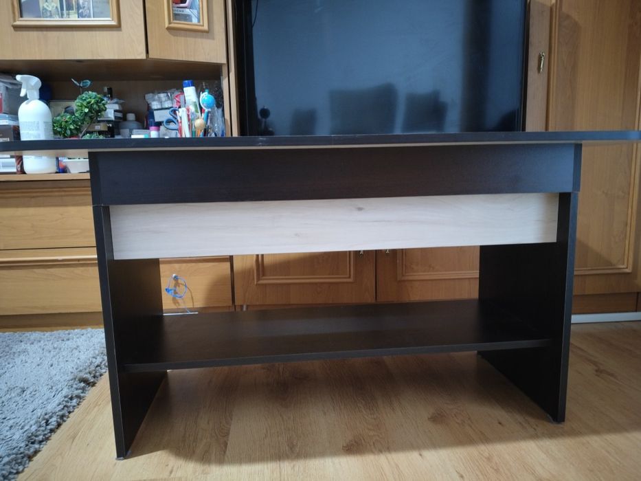 Masa cu mecanism de ridicare