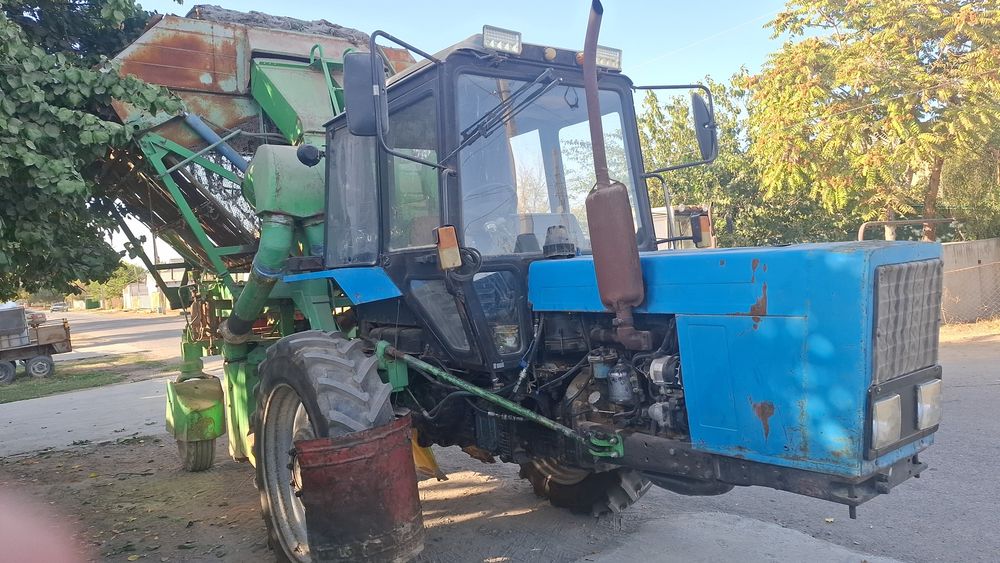 Трактор Макта комбайн