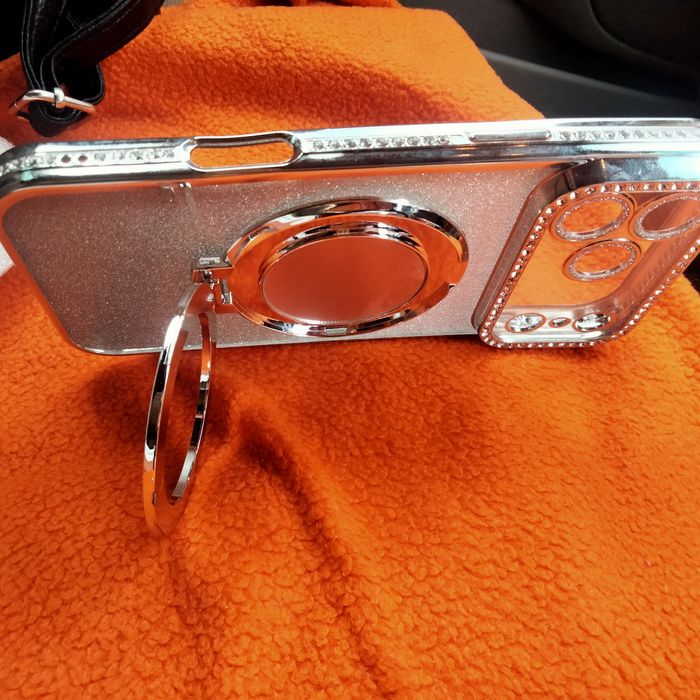 Продам чехол на Айфон 17 ПРОМАХ