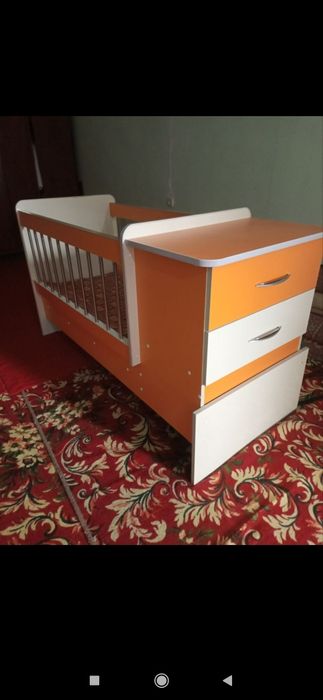 Детская кроватка