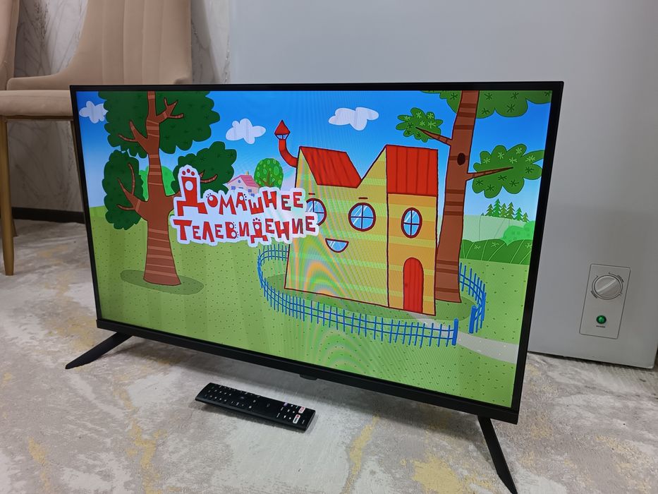Телевизор FOX Смарт + Коробка. WiFi.