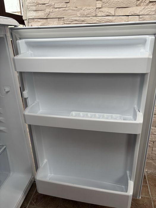 Frigider cu o usa ARCTIC AF125M40W, 114 l, H 84 cm, Clasa E, alb