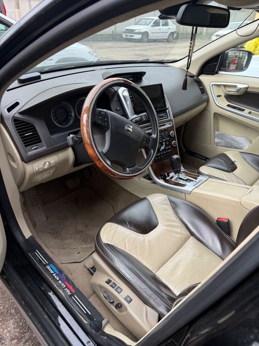 Se vinde Volvo XC60 4x4
