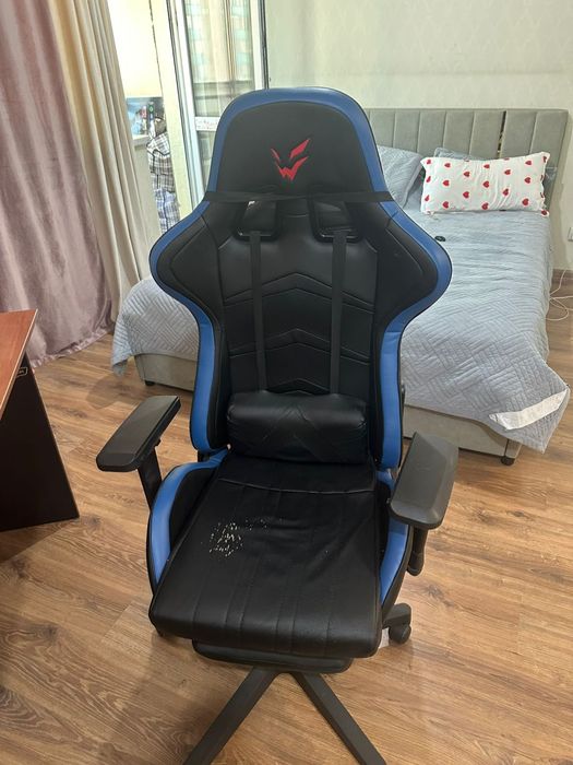 Продам игровое кресло