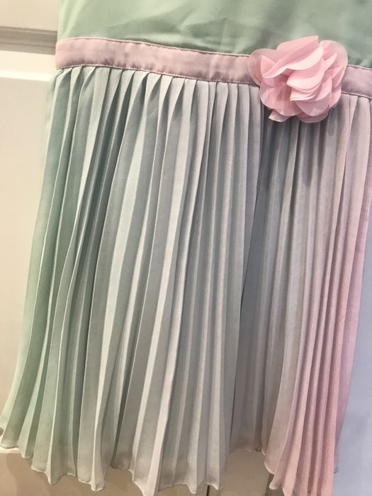 Нарядные платья на 8-9лет