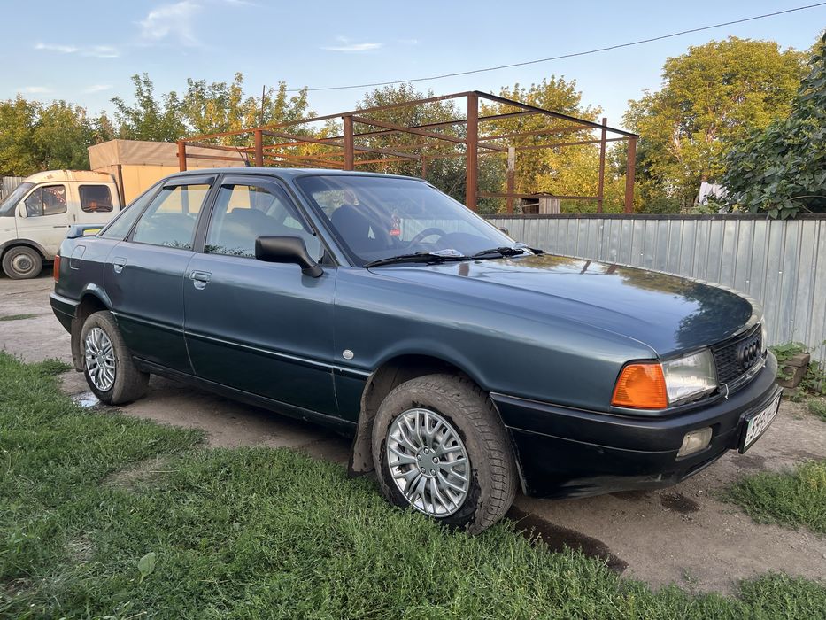 Продам машину AUDY 80 б3