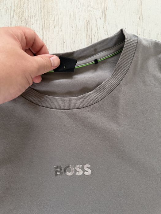 Тениска BOSS размер L