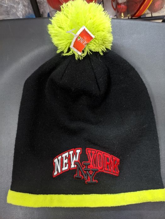 Шапки мужские разные