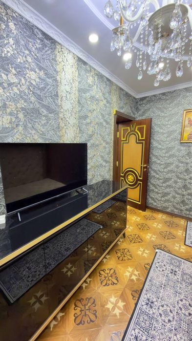 Продаю две 4х комнатные квартиры!