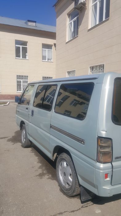 Митсубиши л300 минивен
