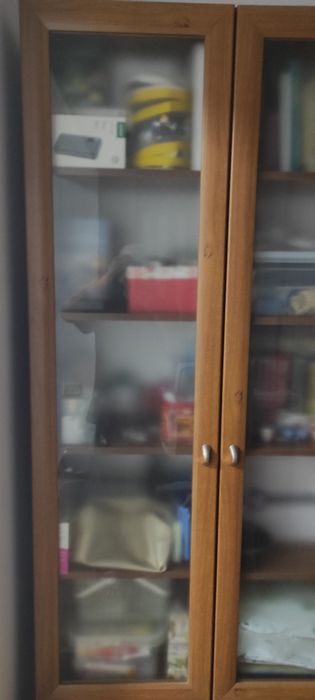 Продам книжный шкаф