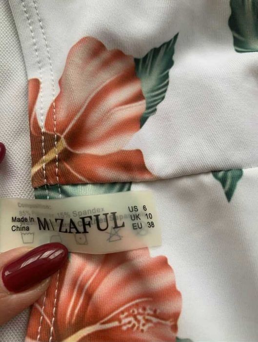 Дамски бански различни модели