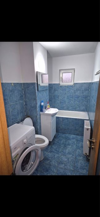 Inchiriez apartament pe malul timisului lângă OMV