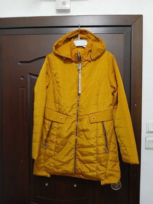 ЛИКВИДАЦИЯ Дамско пролетно яке, р-р 42