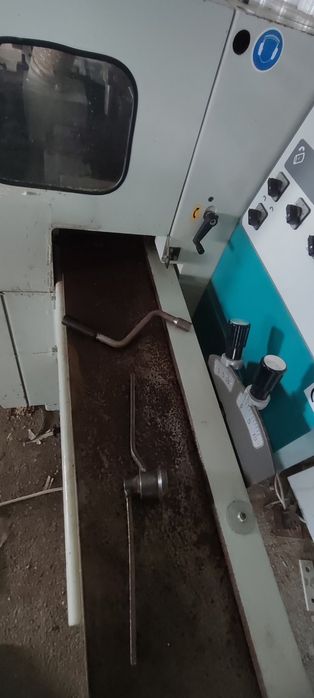 Хасковска четиристранка 4+1 универсална глава ширина 230 мм.височина 120мм.