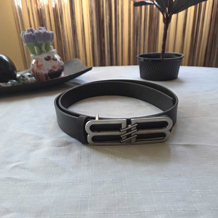 Curea Balenciaga Unisex