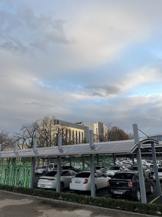 Quyosh panellari, elektromobillar uchun quvvatlash stansiyalari