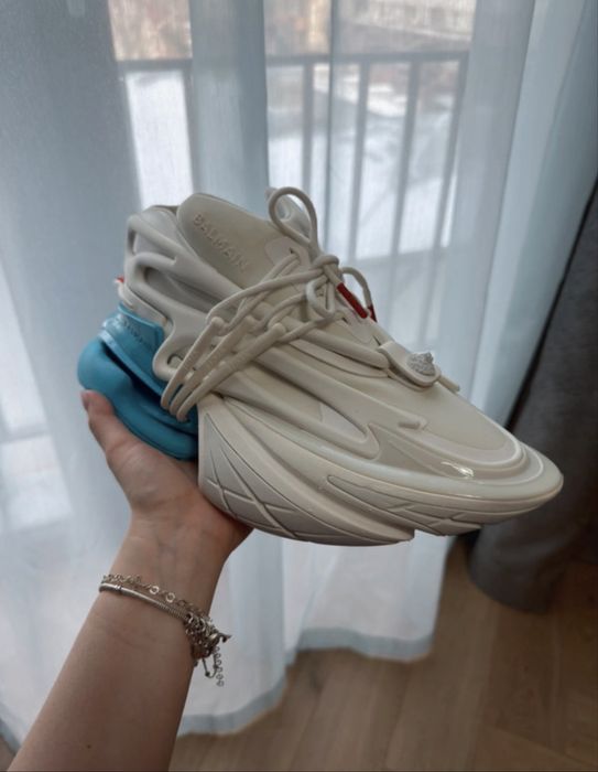 adidasi Balmain Unicorn full box