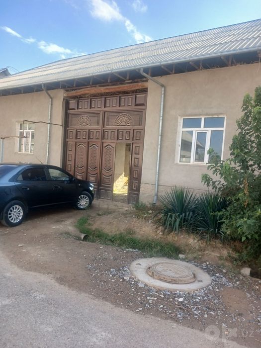 Bekobod  Uy sotiladi