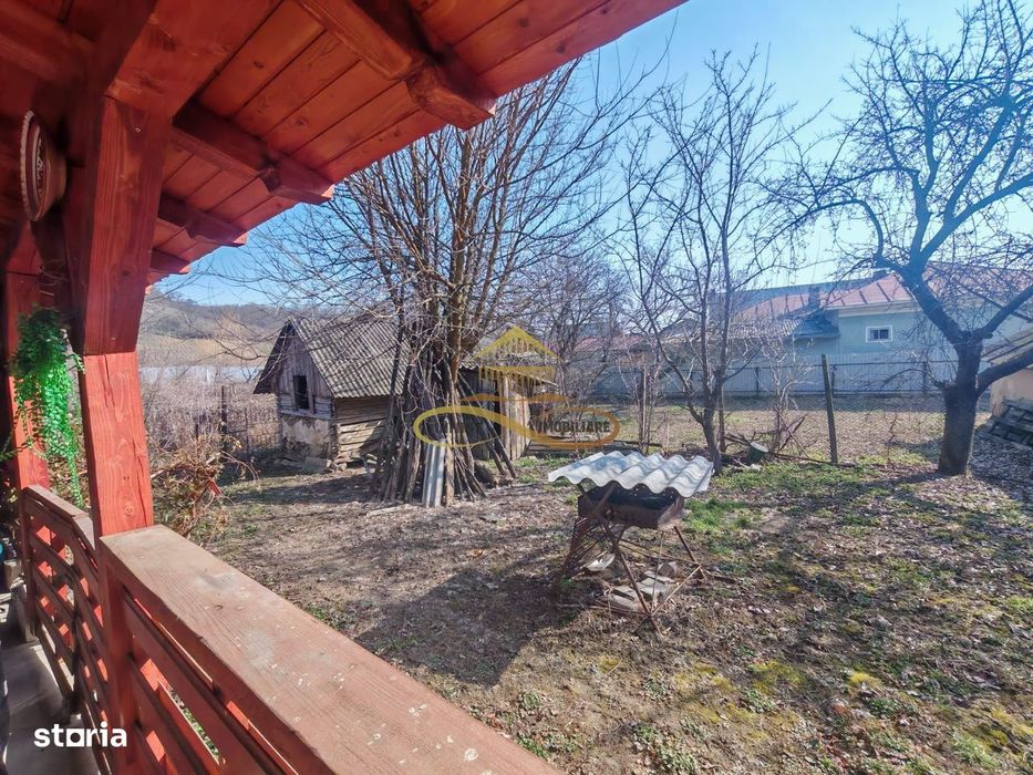 Casă de vânzare din BCA, in PARAVA