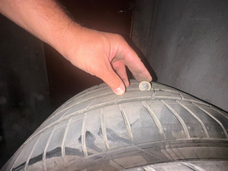 Летен спорт пакет Hankook Ventus S1 evo3 235/40/18 и 265/35/18 (DOT 24г/25г)