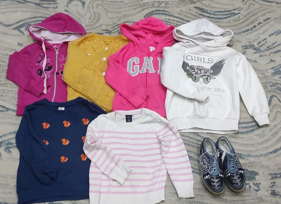 Срочно!!! Продам детские вещи на 6 лет.