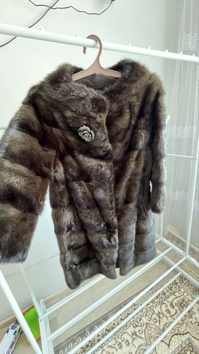 Продам норковую шубу.