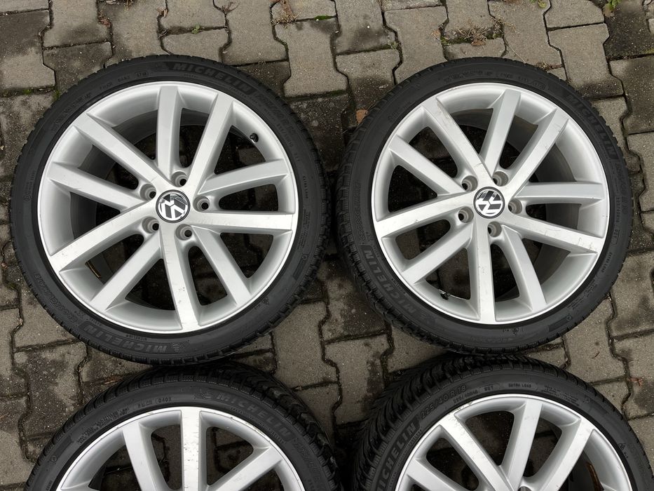Jante 5x112mm, anvelope iarna 225/40 R18, VW Golf 5/6/7/8, Touran, Eos