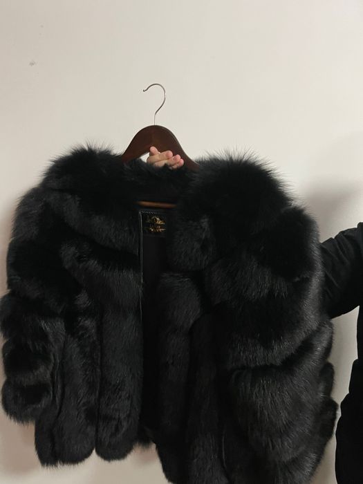 Haina de blana, noua, purtata odata.