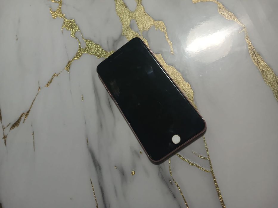 Продам iphone 7 plus 32 gb