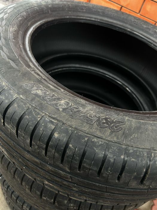 Продам Шины R18. 235/60/R18