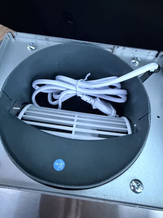 Hota  Edesa  piramida ECP 6411