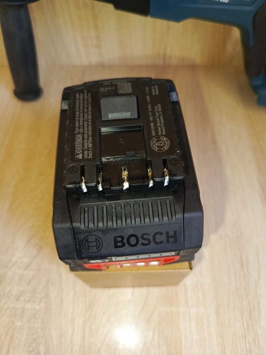 Аккумулятор Bosch 8 amper