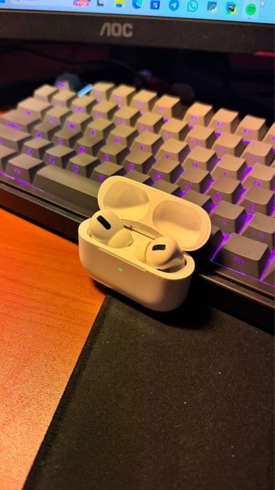 Продам AirPods Pro 1 оригинал