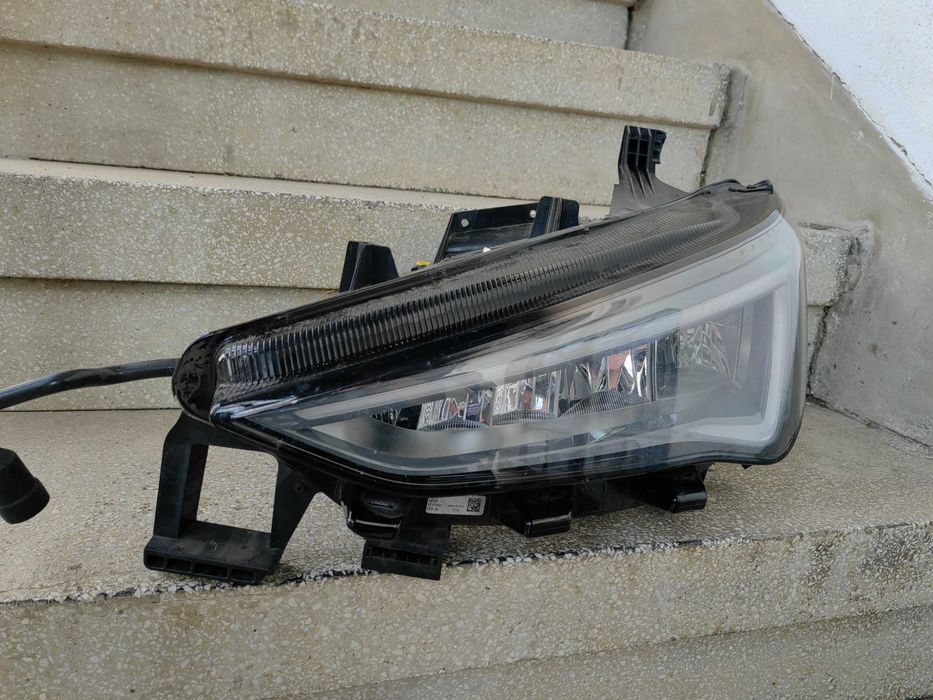 Фар Seat Cupra LED ляв/Фар Сеат Купра/ Фар Seat Leon Cupra Оригинален