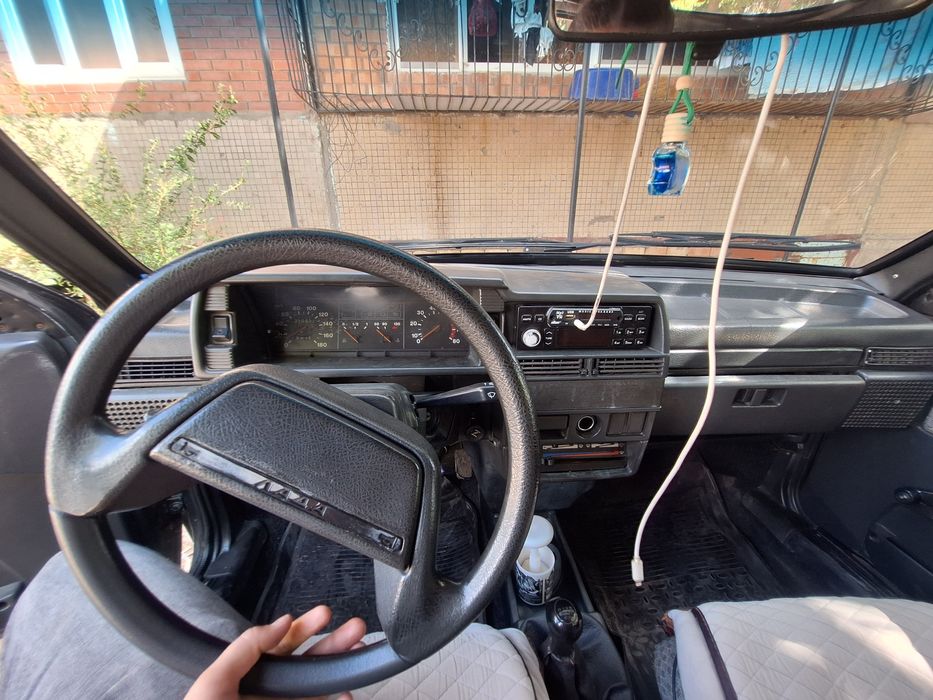 Lada 99 год 2001