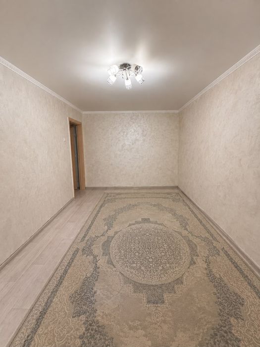 Продаётся 2 комн в центре, Диана