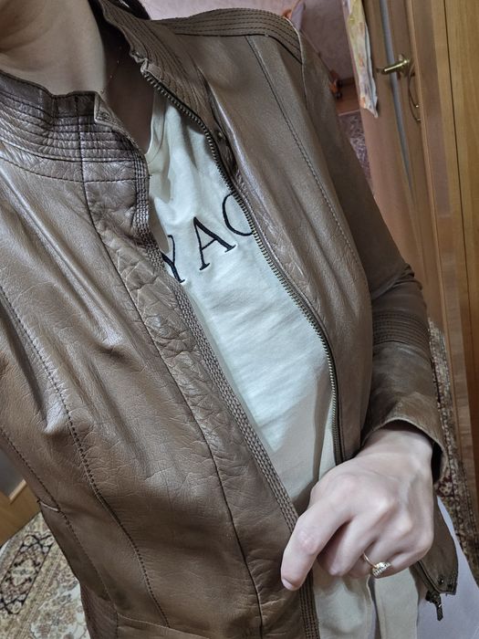 Куртка кожаная женская