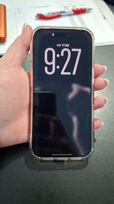 iPhone 17 Pro – Cosmic Orange