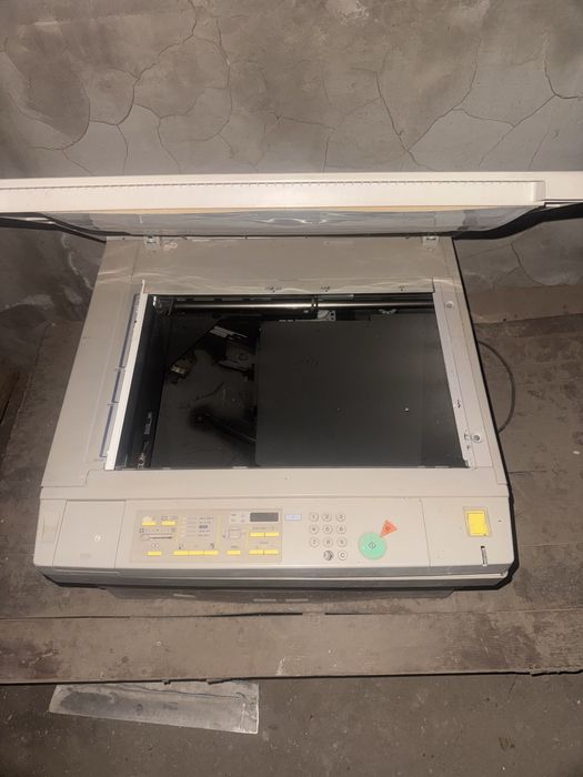 Принтер продам болшой