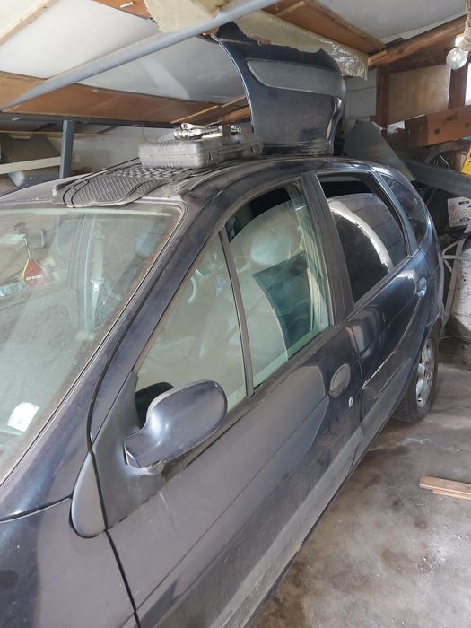 Рено меган сценик