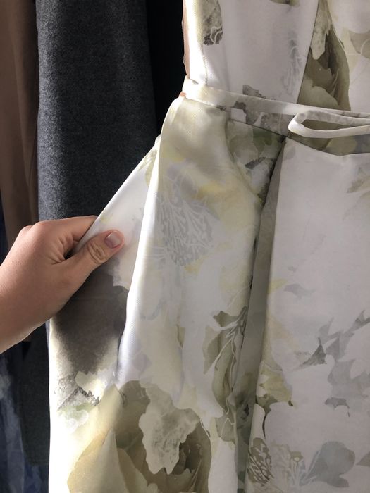 Продам вечернее платье в пол