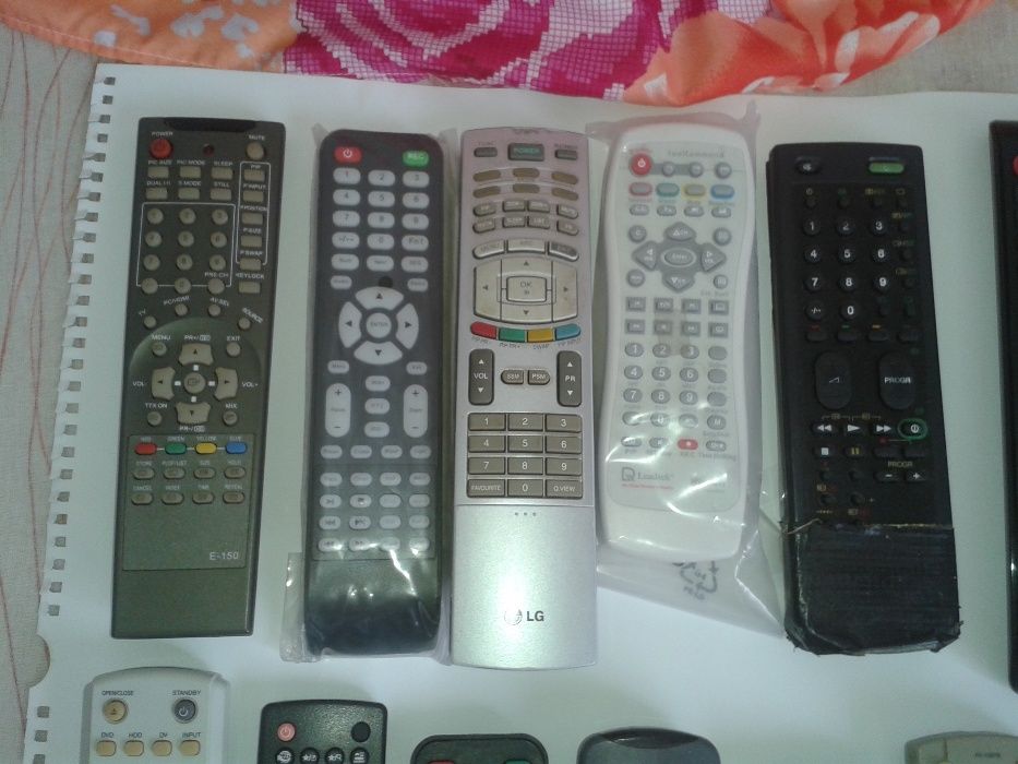 дистанционни за тв и DVR