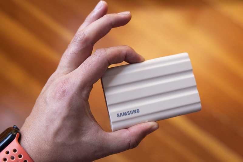 Портативный SSD - Samsung T7 Shield 4TB USB TYPE-C