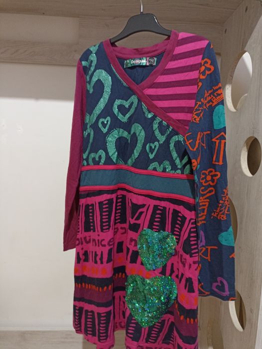 Детска рокля Desigual с пайети