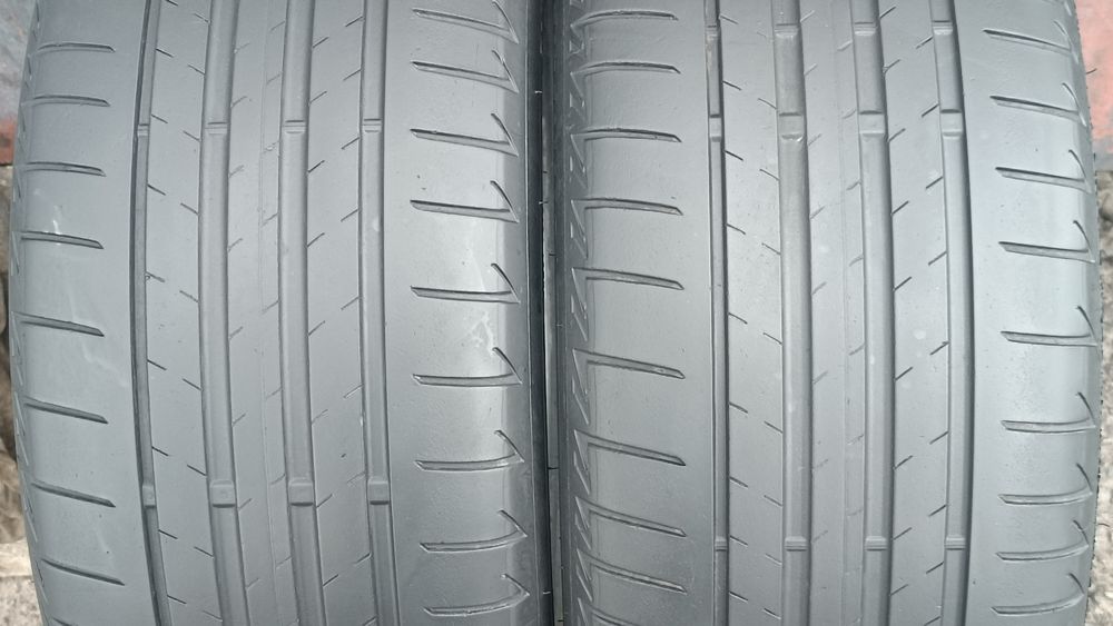 225/45/17 Bridgestone Дот 0523