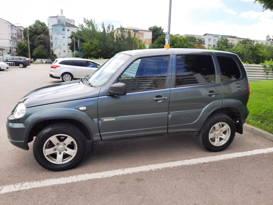 Lada Niva  1.7 4x4 37 mii km clasa Duster, Vitara