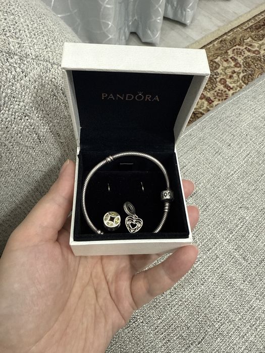 Браслет пандора и 2 шарма