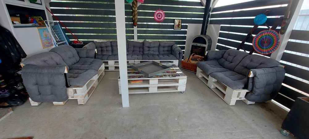 Canapea din paleti pentru gradina